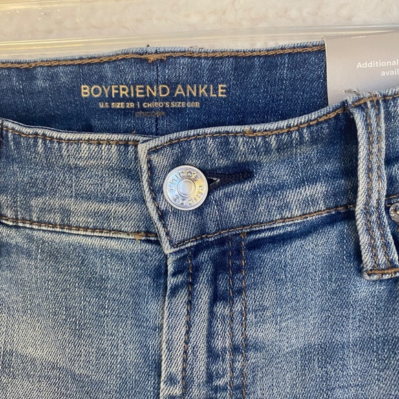 Chicos Boyfriend Patchwork Ankle Fashion Jeans - US size 2R / Chicos size 00R - Picture 3 of 9